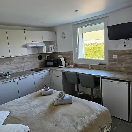 Au Qui Est Ce - Apartment *